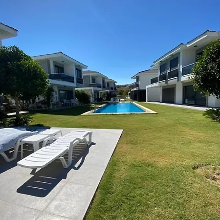 Luxury With Pool For Rent In Izmir çeşme * Emin Sitesi